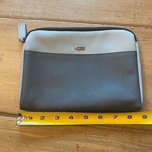 Tumi travel pouch